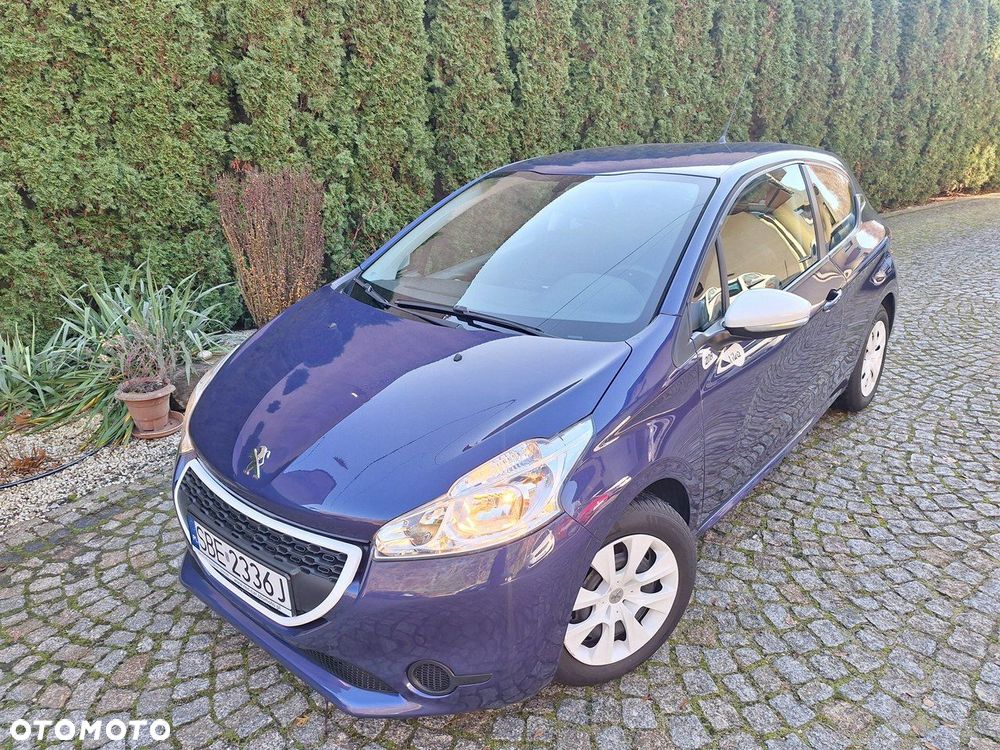 Peugeot 208 - 22