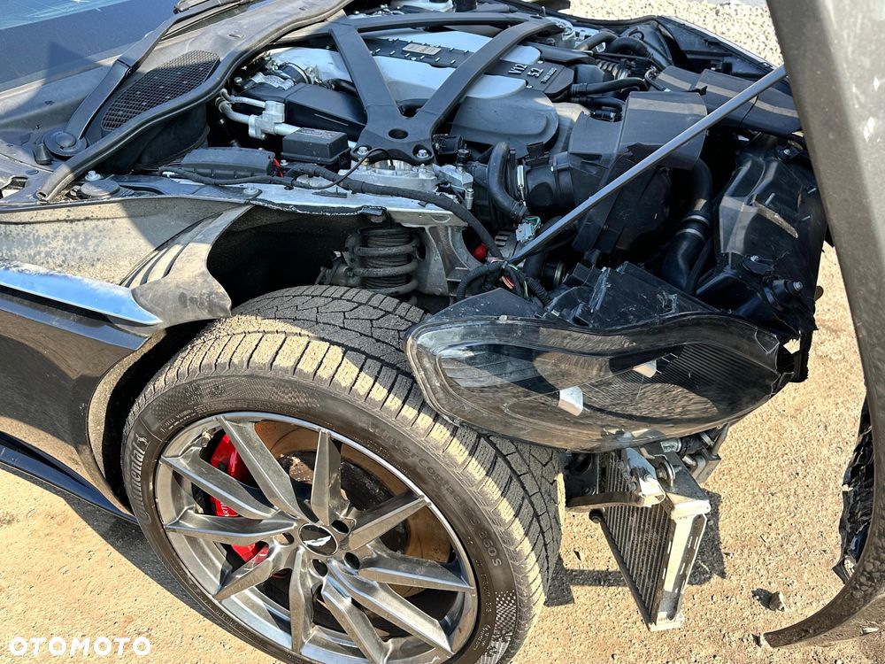 Aston Martin DB11 - 13