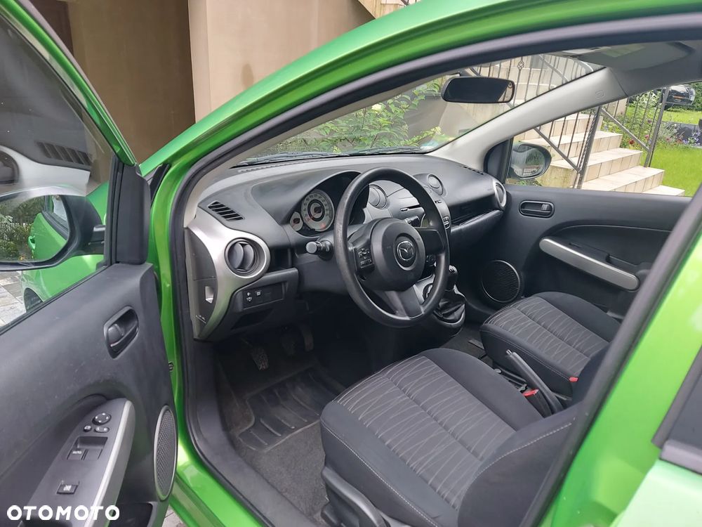 Mazda 2 1.3 Dynamic - 8