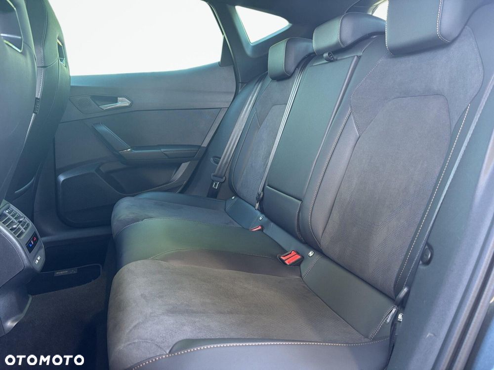 Cupra Formentor 1.5 eTSI mHEV DSG - 17