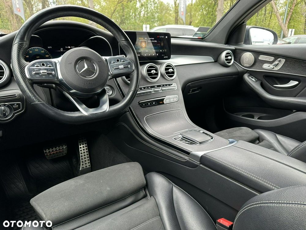 Mercedes-Benz GLC - 28