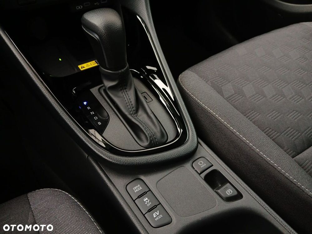 Toyota Yaris Hybrid 1.5 Style - 22