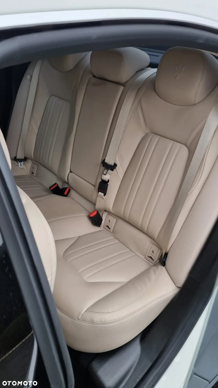Maserati Ghibli Diesel - 12