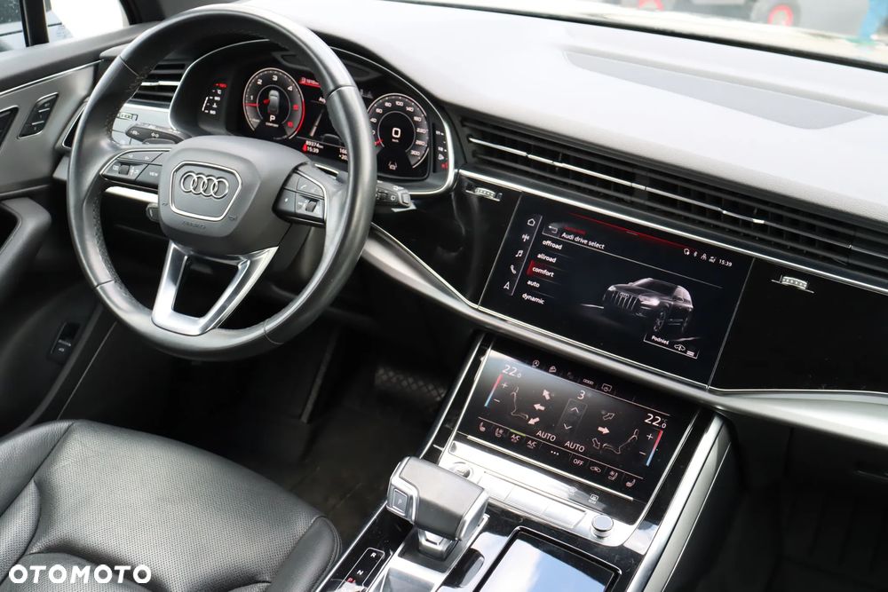Audi Q7 - 11
