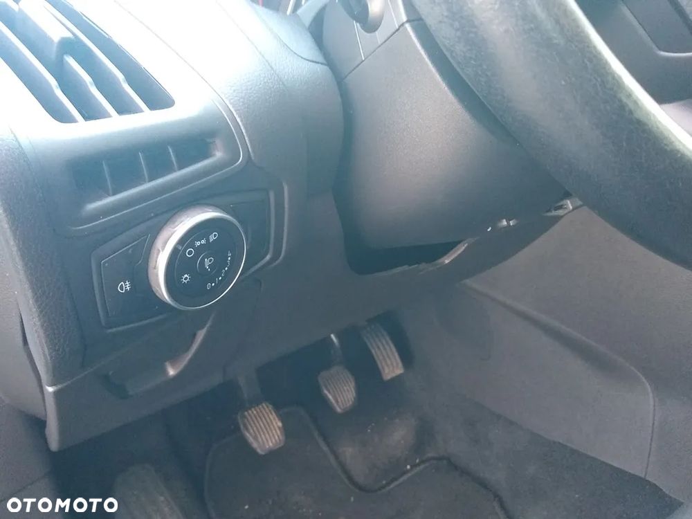 Ford Focus - 12