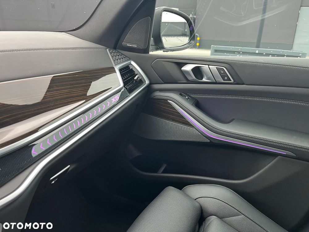 BMW X5 xDrive40i - 37