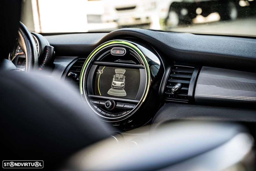 MINI Cabrio Cooper Sidewalk Special Edition - 32