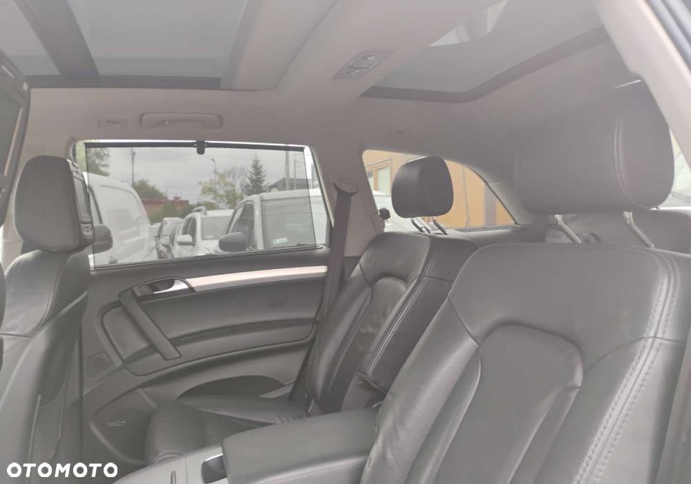 Audi Q7 - 12