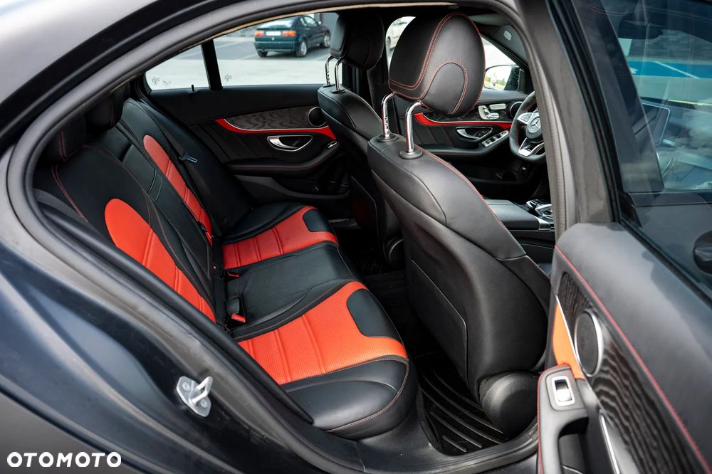 Mercedes-Benz Klasa C AMG 63 S - 13