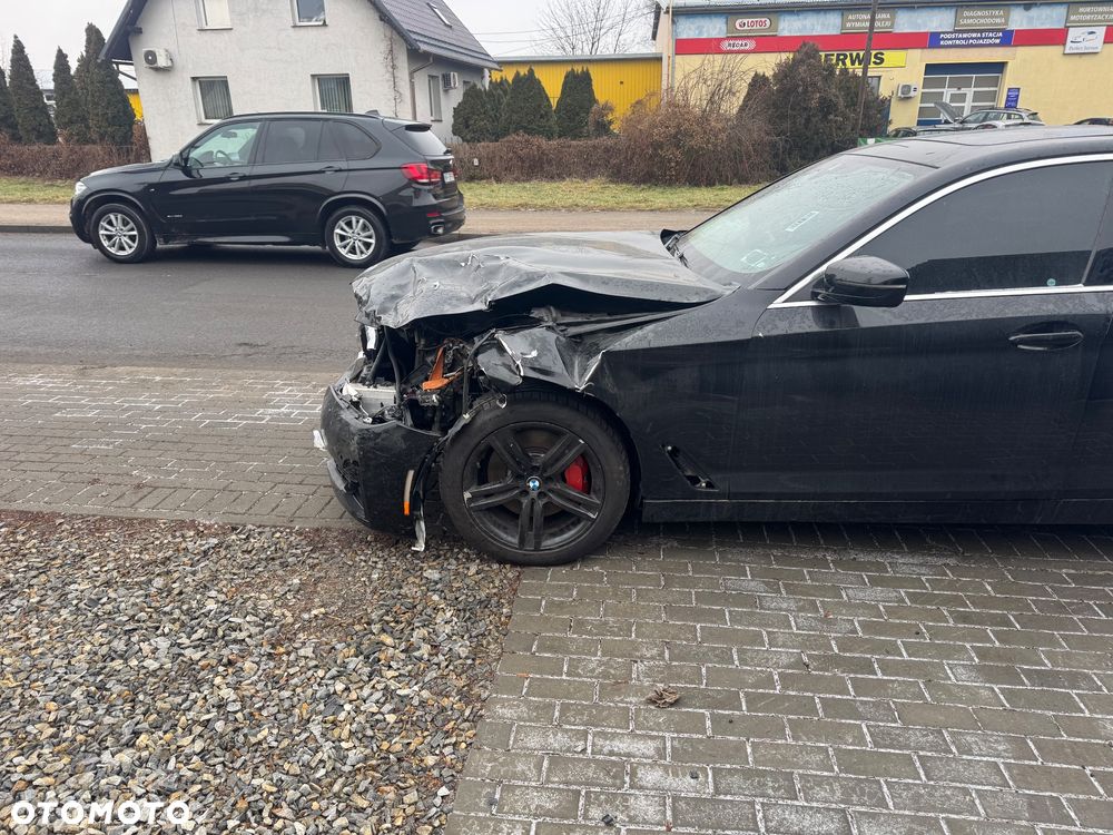 BMW Seria 5 530i xDrive Sport Line - 10