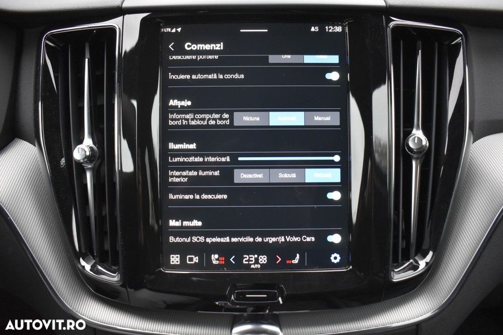 Volvo XC 60 - 36