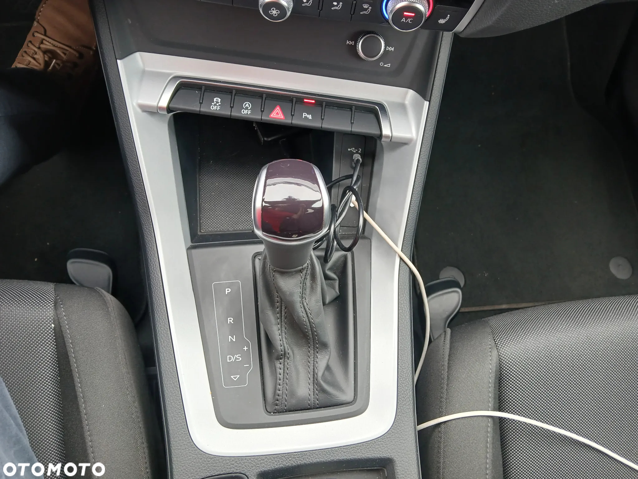Audi Q3 35 TFSI S tronic - 11