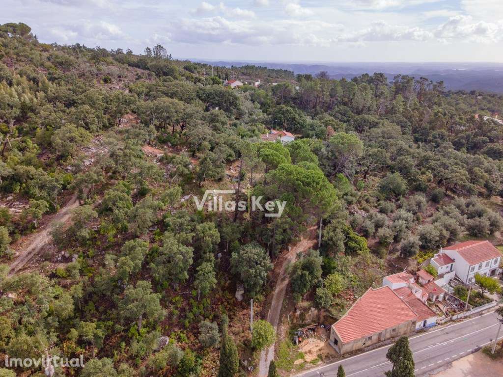 Terreno com ruínas em Monchique, bons acessos e vistas panorâmicas. - Grande imagem: 2/10