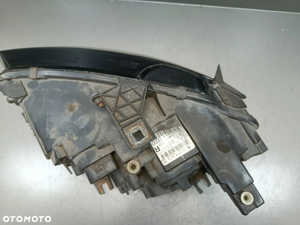 Lampa prawa przednia Audi A4 B8 prawy przód 8K0941004A - 15
