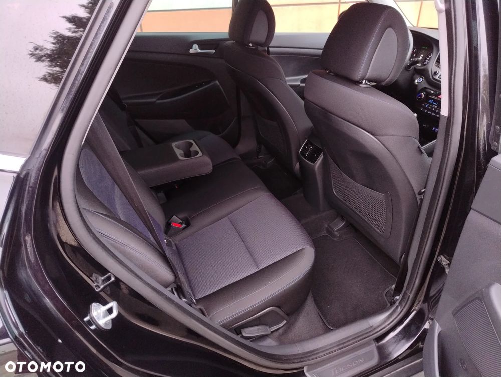 Hyundai Tucson blue 1.7 CRDi 2WD Advantage - 18