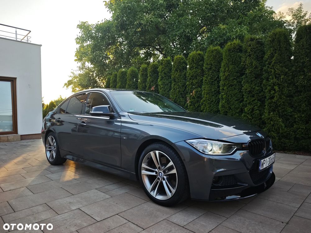 BMW Seria 3 328i M Sport - 37