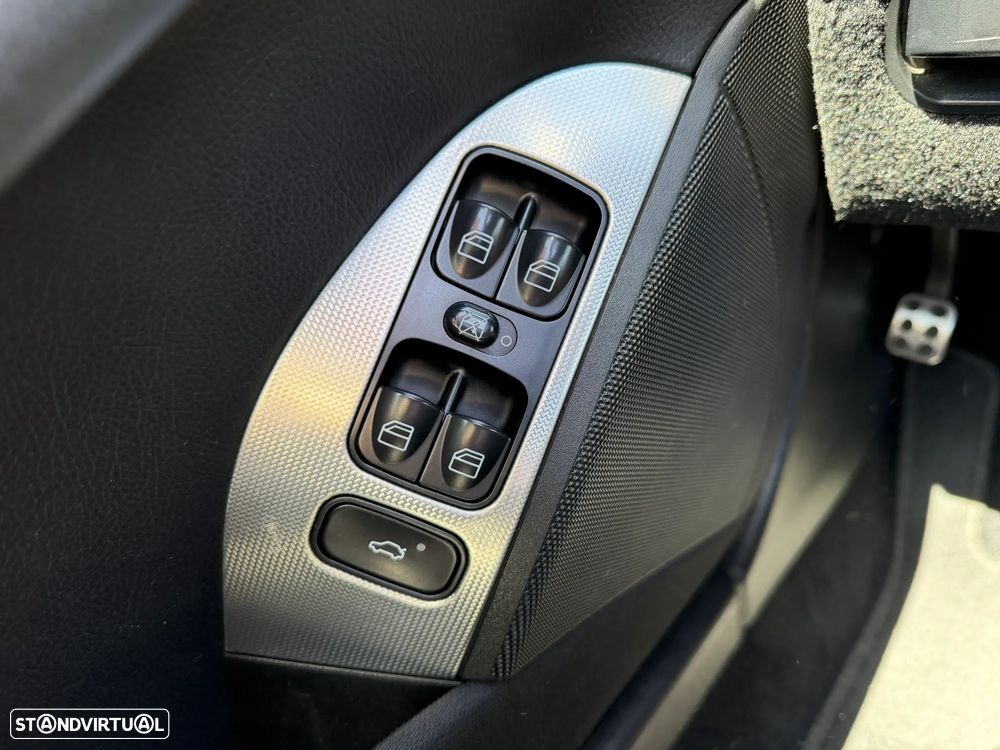 Mercedes-Benz CLK 220 CDI Avantgarde Sport Edition - 31