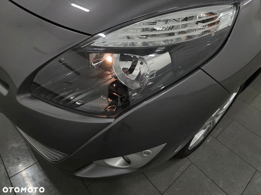 Renault Scenic dCi 130 FAP Bose Edition - 29