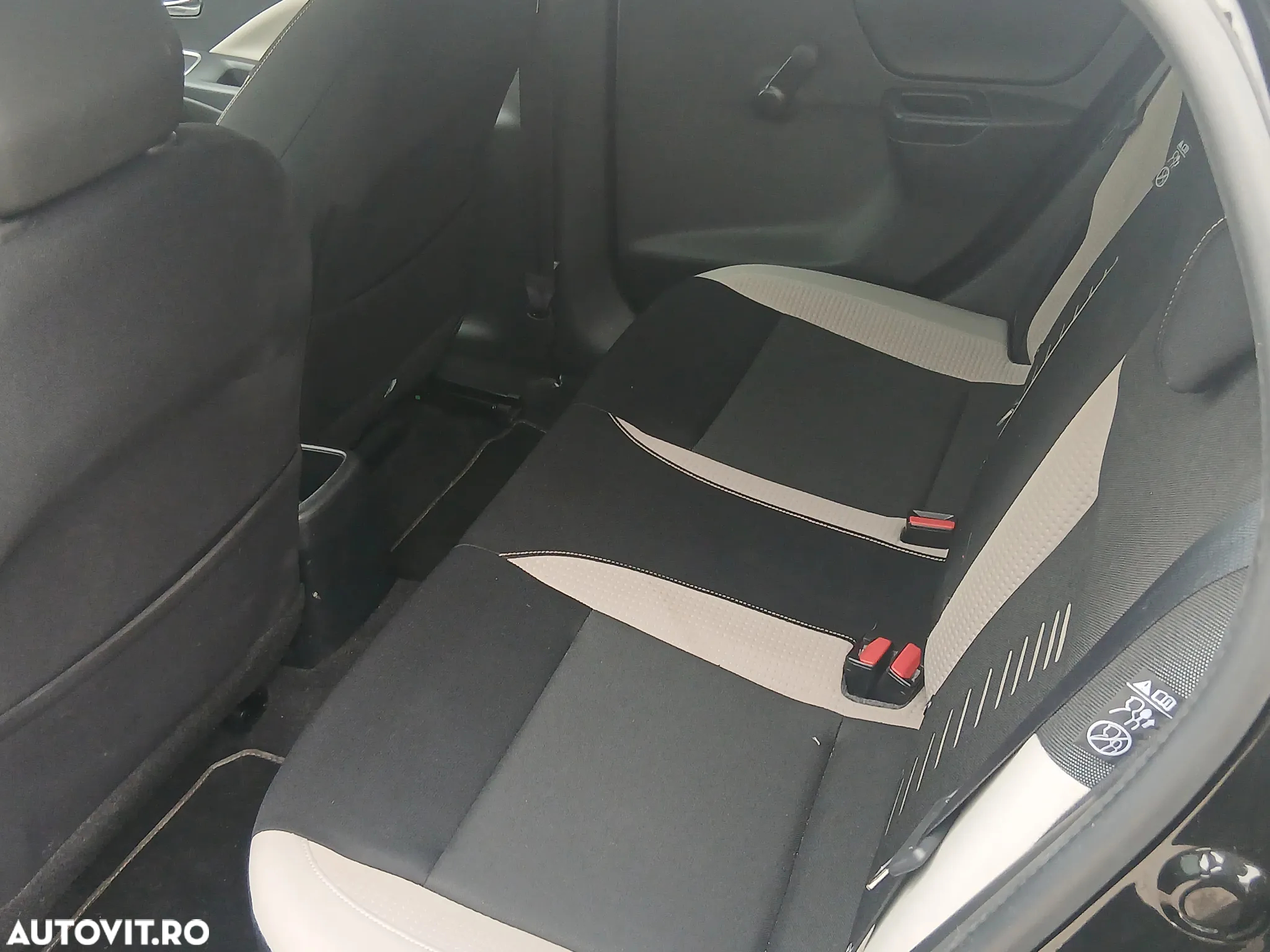 Nissan Micra 0.9 IG-T N-Connecta - 8