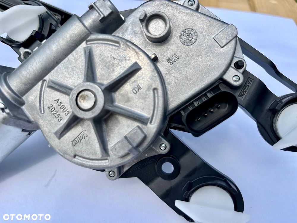 VW GOLF VIII MK8 ID4 RAMIE SILNICZEK MECHANIZM WYCIERACZEK TYŁ - 3