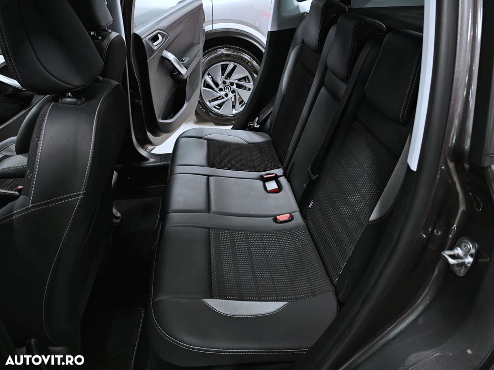 Peugeot 2008 PureTech 110 GPF Stop&Start EAT6 Allure - 28