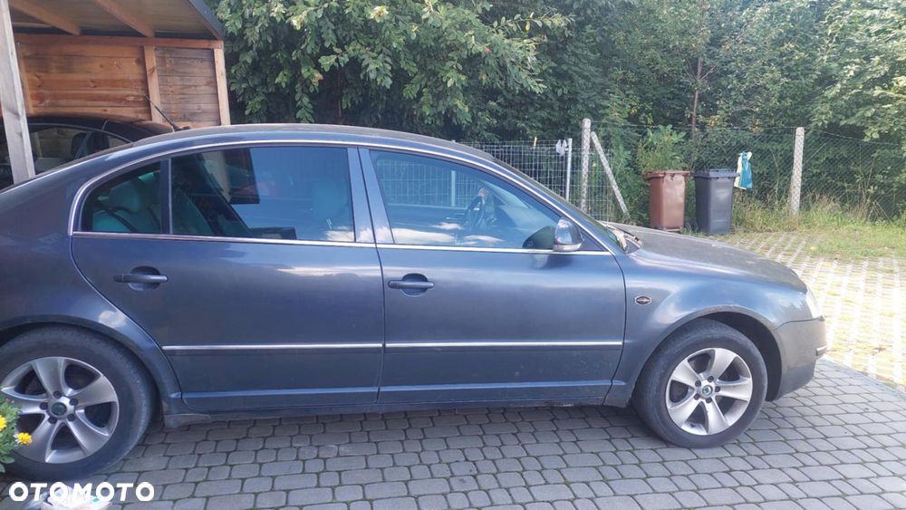 Skoda Superb 2.0 TDI DPF L&K - 11