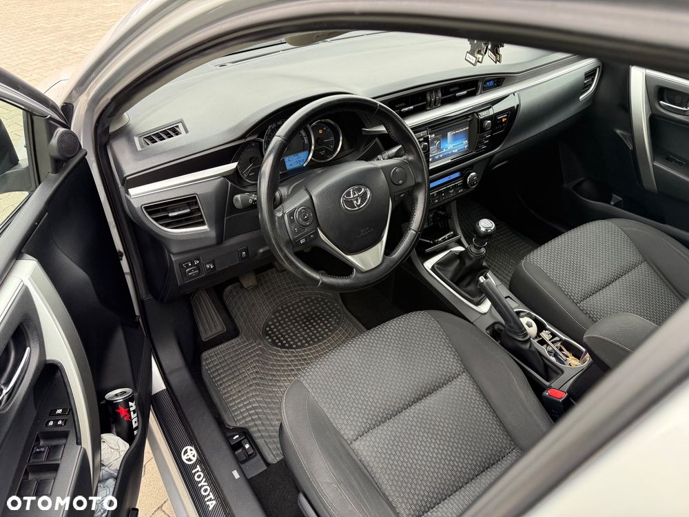 Toyota Corolla 1.6 Premium - 13
