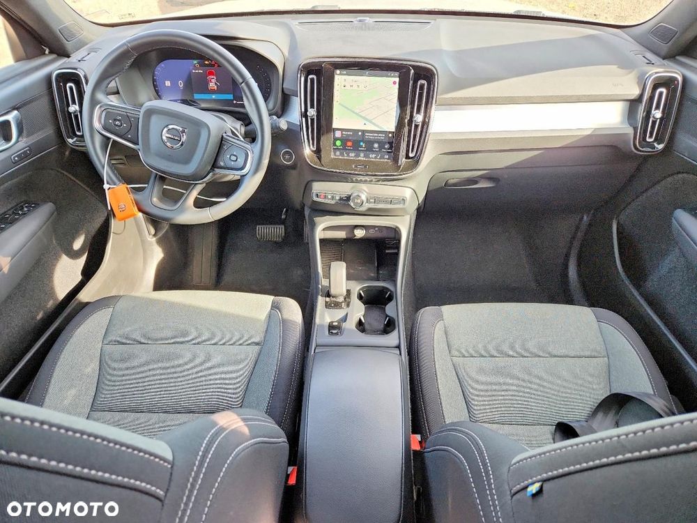 Volvo XC 40 T5 AWD Geartronic Momentum Pro - 9