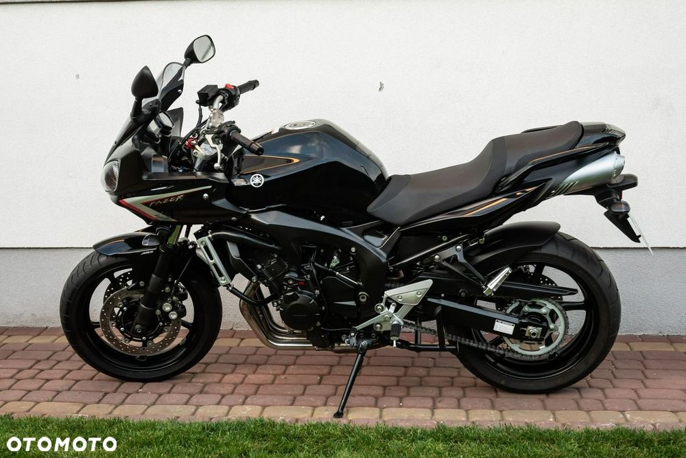 Yamaha FZ - 6