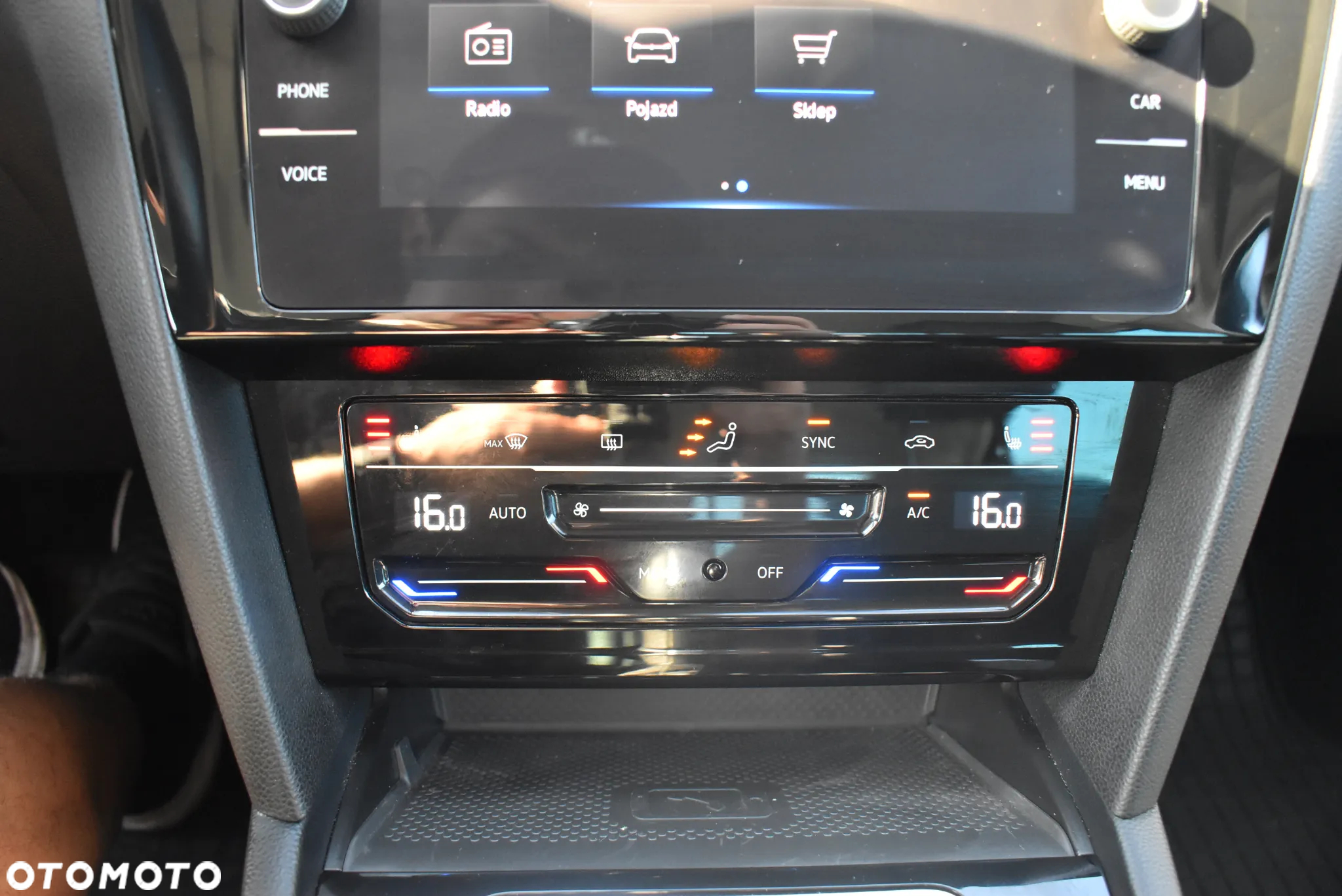 Volkswagen Passat 2.0 TSI Elegance DSG - 30