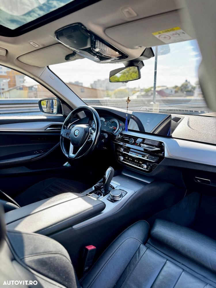 BMW Seria 5 520d Touring Aut. Sport Line - 15