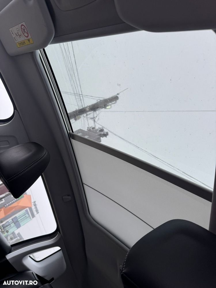 Peugeot 2008 1.6 e-HDi FAP STT Allure - 12