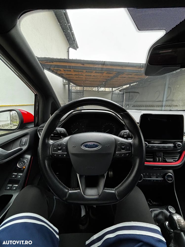 Ford Fiesta 1.0 EcoBoost ST Line - 24