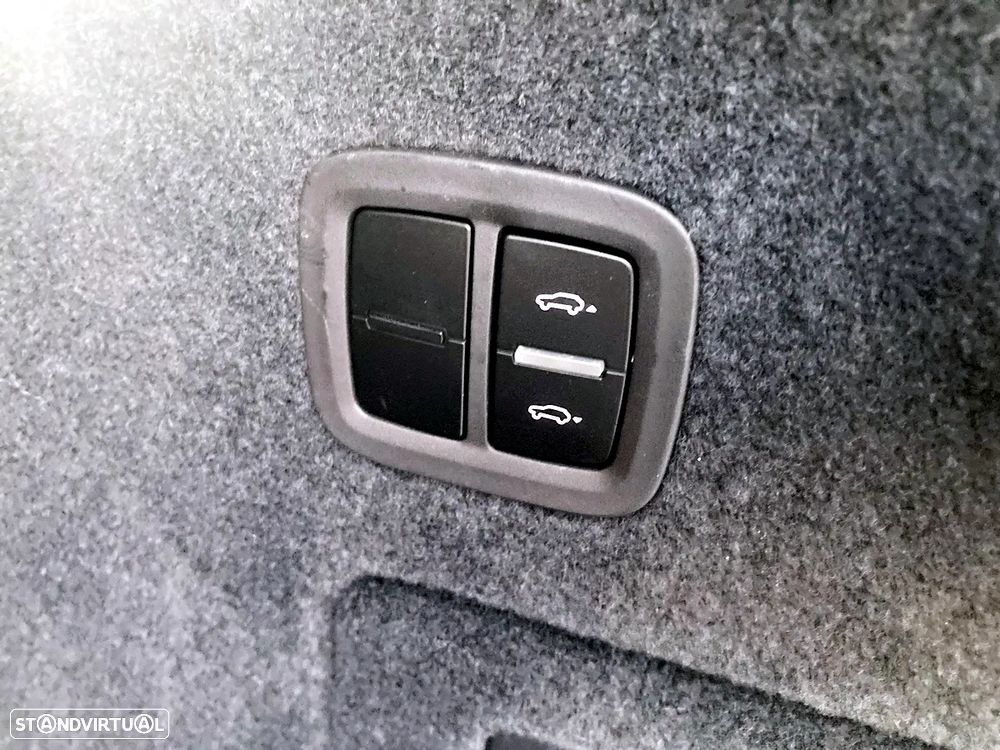 Porsche Cayenne Coupé Turbo - 35