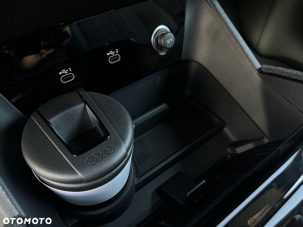 Audi Q6 e-tron - 33