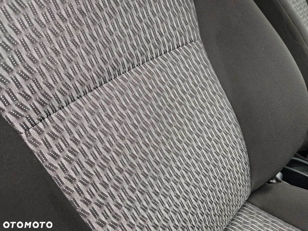 Toyota Yaris 1.33 VVT-i Comfort - 14