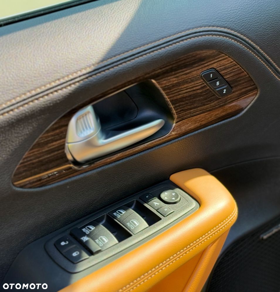Chrysler Pacifica - 17