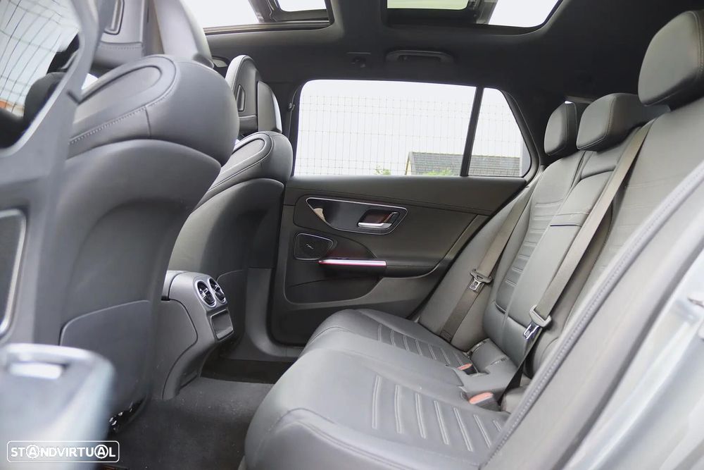 Mercedes-Benz C 300 e T 9G-TRONIC AMG Line - 29