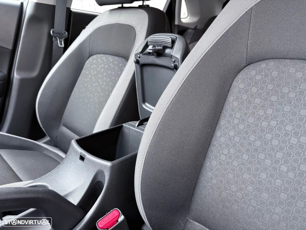 Hyundai Kauai 1.0 T-GDi Premium Tec.Preto - 32