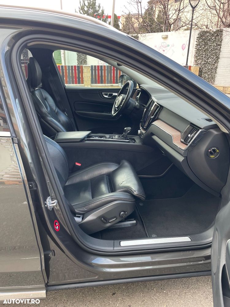 Volvo XC 60 D5 AWD Geartronic Inscription - 14