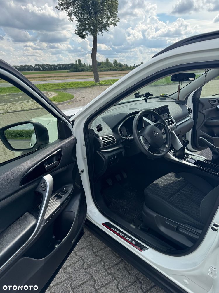 Mitsubishi Eclipse Cross - 18