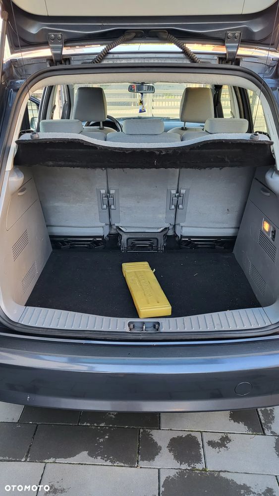 Ford Focus C-Max - 12