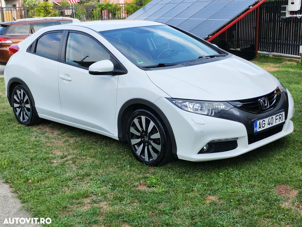 Honda Civic 1.6 i-DTEC Lifestyle Black Edition - 1