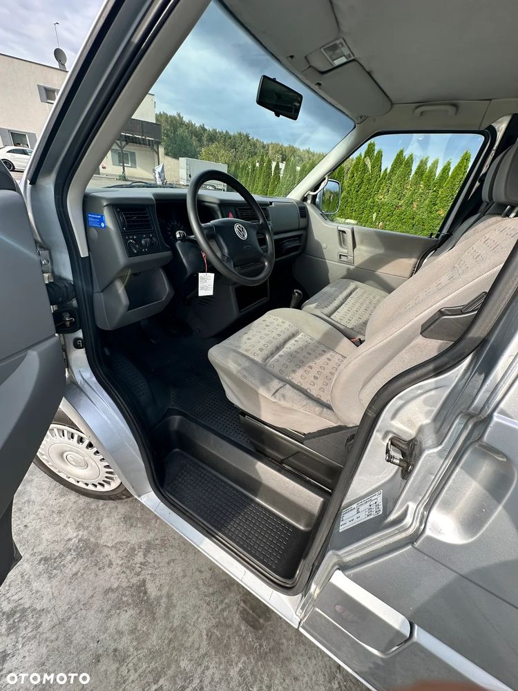 Volkswagen TRANSPORTER T4 2.5 TDI 102 KM BRYGADÓWKA 6 OSÓB LIFT - 25