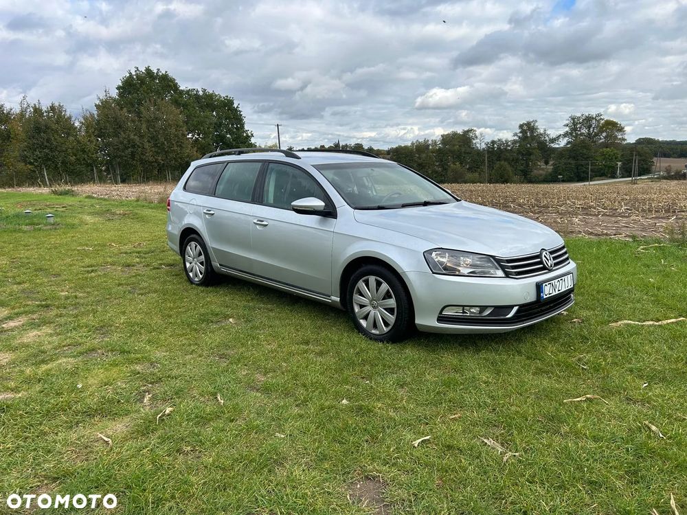 Volkswagen Passat - 4