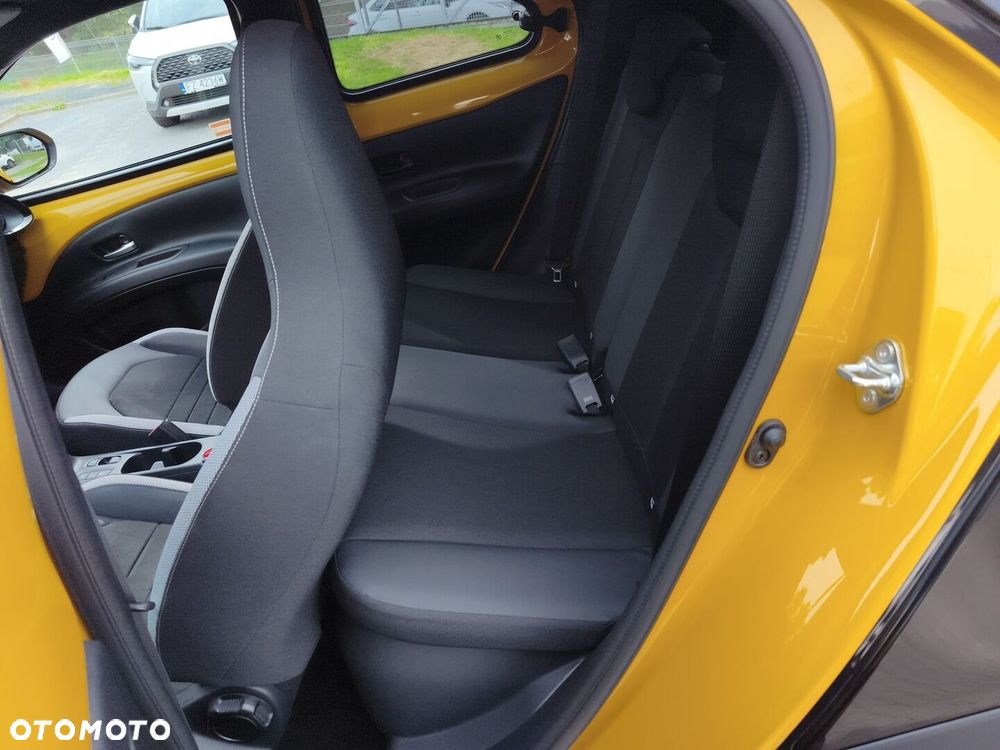 Toyota Aygo X Hybrid 1.5 Style e-CVT - 25