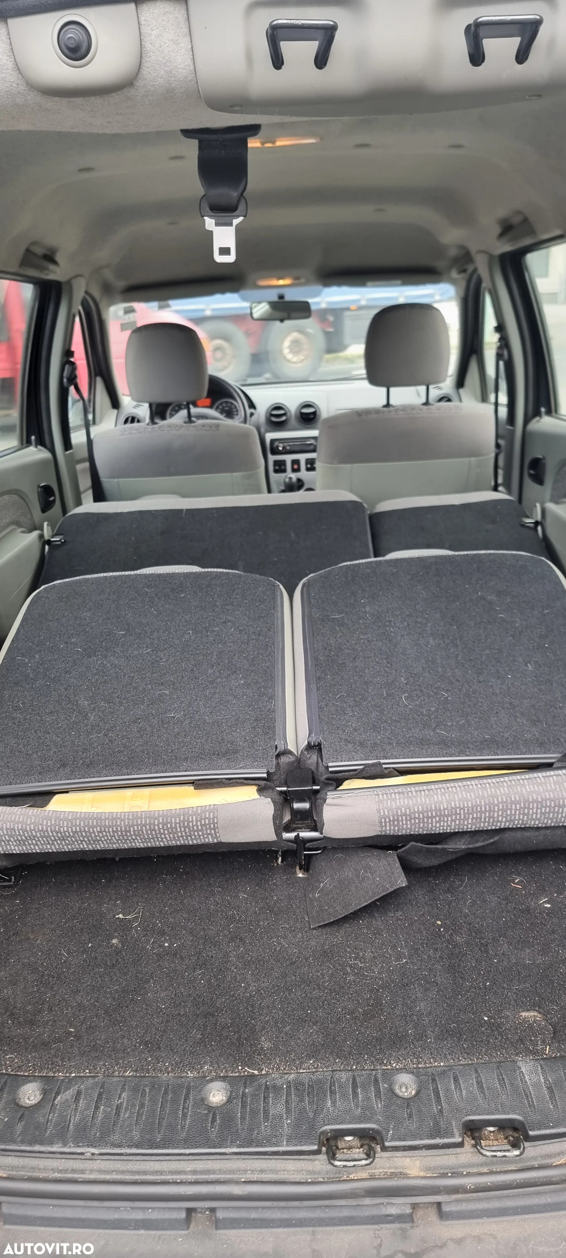 Dacia Logan MCV 1.6 MPI Ambiance - 7