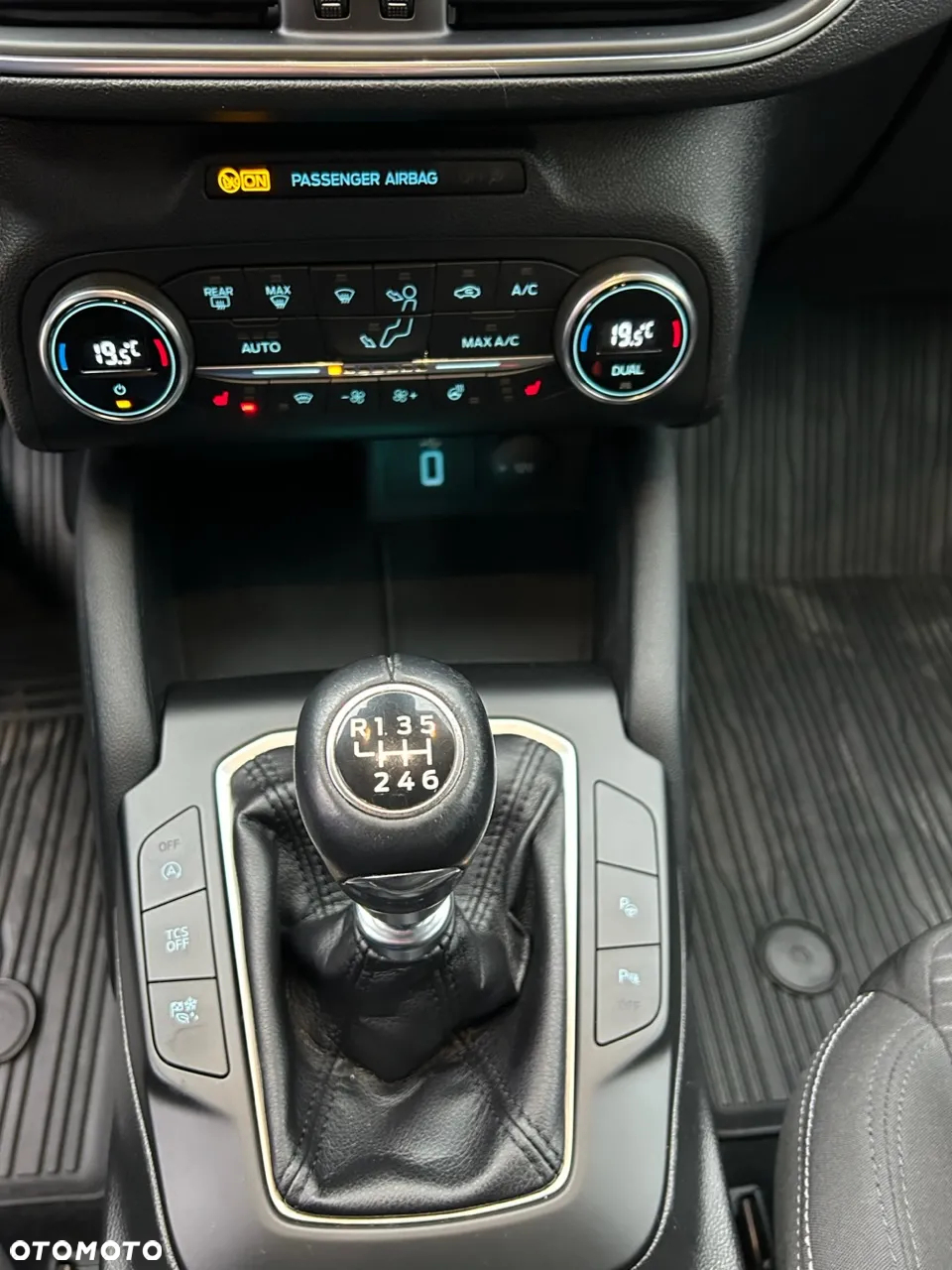 Ford Focus 2.0 EcoBlue Titanium - 18
