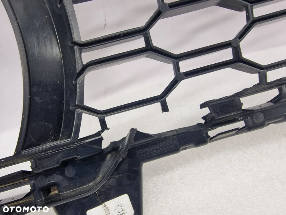 BMW X5 G05 M-PAKIET KRATKA ŚRODKOWA ZDERZAKA PRZEDNIEGO PRZÓD , NR 51118069211 , NR AUKCJI KR126 - 12