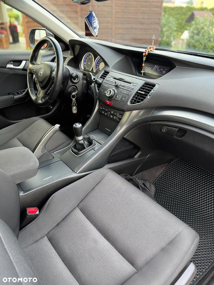 Honda Accord 2.0 Elegance - 33